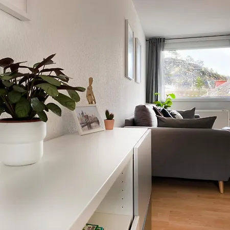 Wohnliches Design In Schoener Lage Nahe Ulm & Science Park 아파트 *